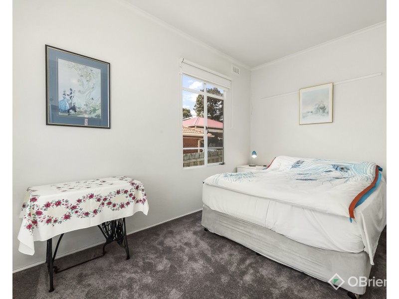 8 Aloomba Street, Chadstone VIC 3148