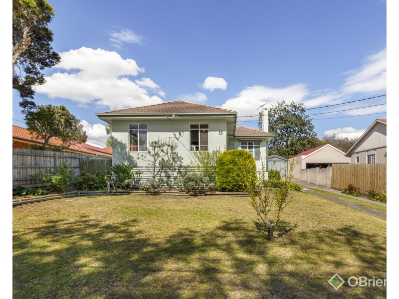 8 Aloomba Street, Chadstone VIC 3148
