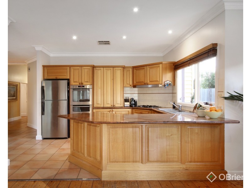 36 Golf Links Avenue, Oakleigh VIC 3166