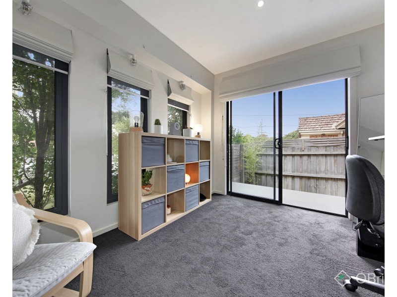 1/110 Atherton Road, Oakleigh VIC 3166