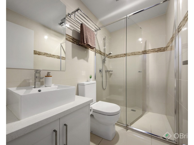 1/110 Atherton Road, Oakleigh VIC 3166