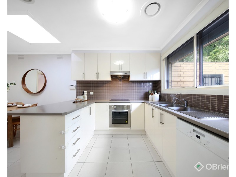 1/25 Chestnut Street, Carnegie VIC 3163