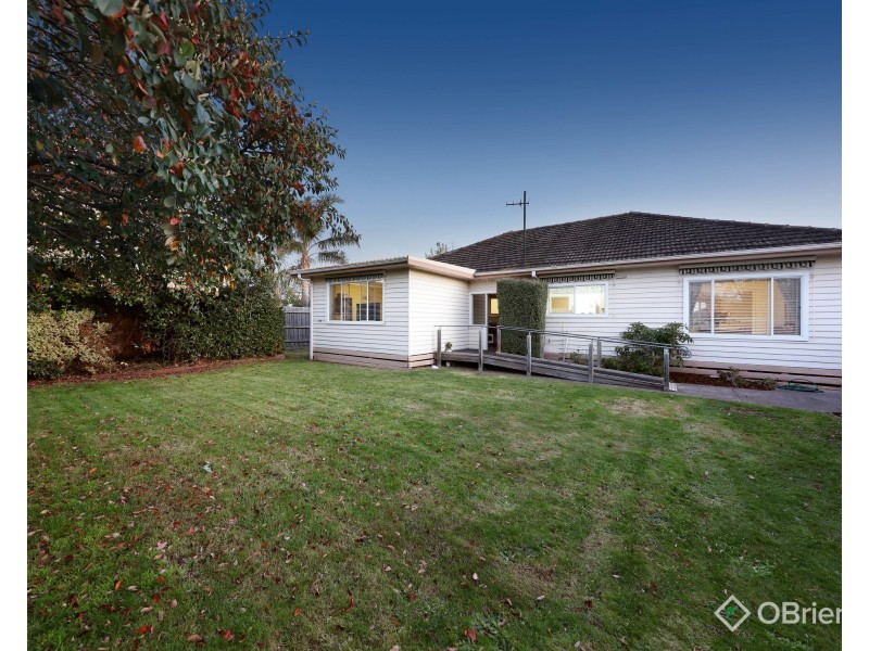11 Berkeley Street, Huntingdale VIC 3166