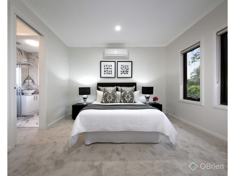 2/14 Wallace Avenue, Oakleigh South VIC 3167