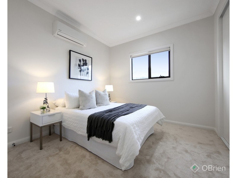 2/14 Wallace Avenue, Oakleigh South VIC 3167