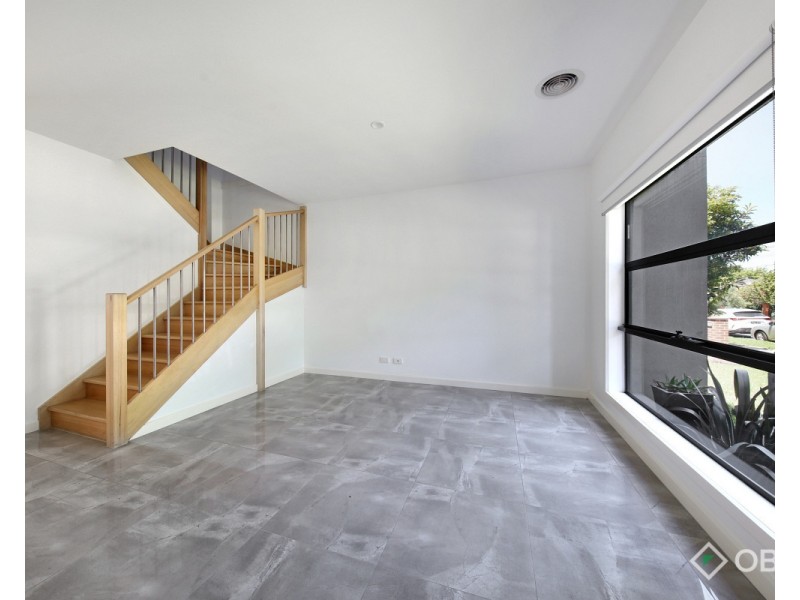 1/26 Gordon Avenue, Oakleigh VIC 3166