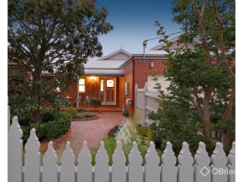 12 Normanby Street, Hughesdale VIC 3166