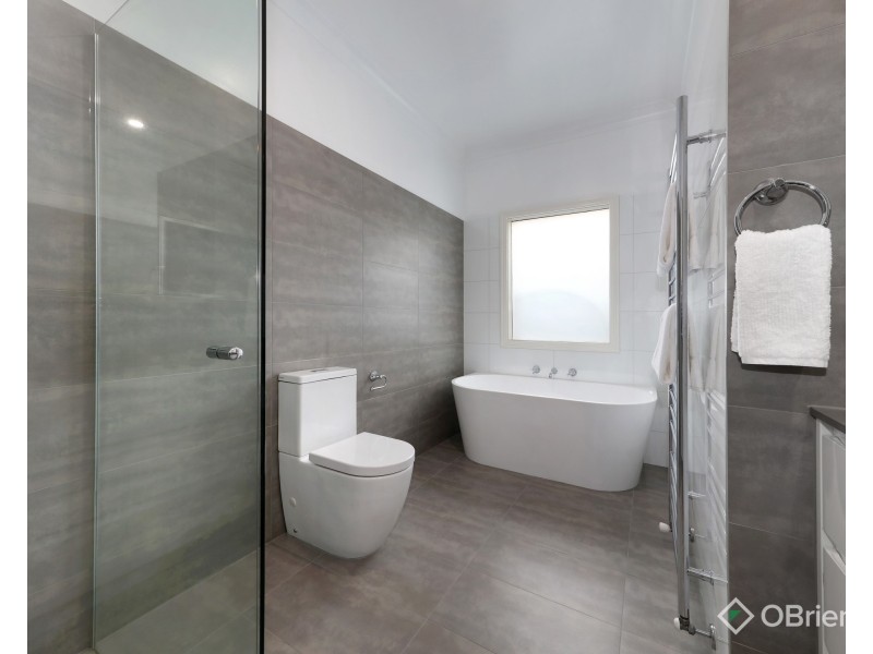 12 Normanby Street, Hughesdale VIC 3166