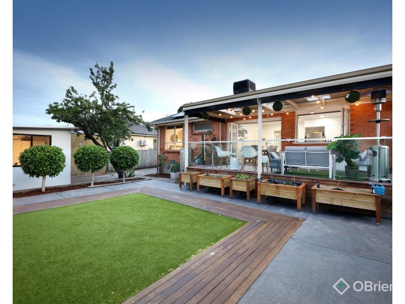 5 Fairland Avenue, Oakleigh East VIC 3166