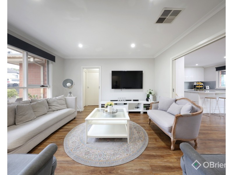 5 Fairland Avenue, Oakleigh East VIC 3166