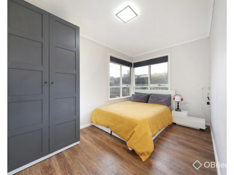 5 Fairland Avenue, Oakleigh East VIC 3166