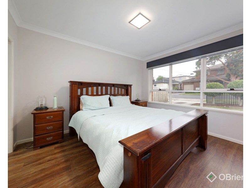 5 Fairland Avenue, Oakleigh East VIC 3166