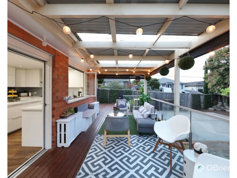 5 Fairland Avenue, Oakleigh East VIC 3166