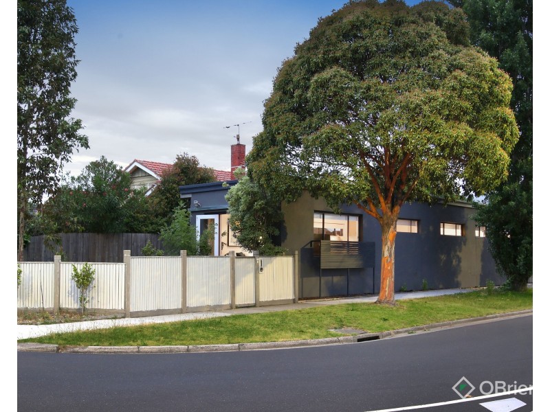 72a Carlisle Crescent, Hughesdale VIC 3166