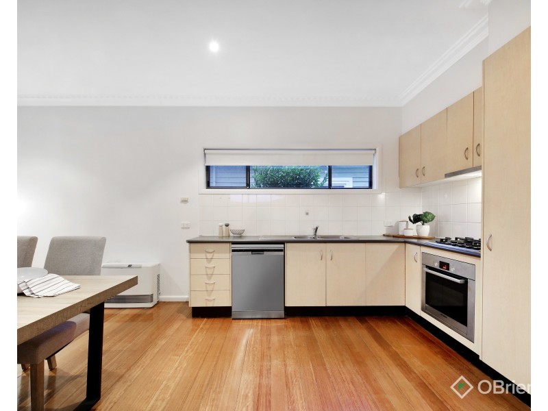 72a Carlisle Crescent, Hughesdale VIC 3166
