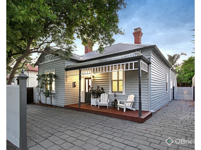 17 Downing Street, Oakleigh VIC 3166