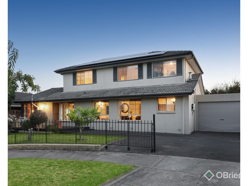 4 Cronin Court, Cheltenham VIC 3192