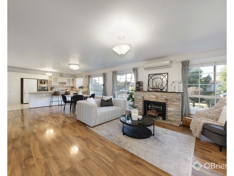 4 Cronin Court, Cheltenham VIC 3192