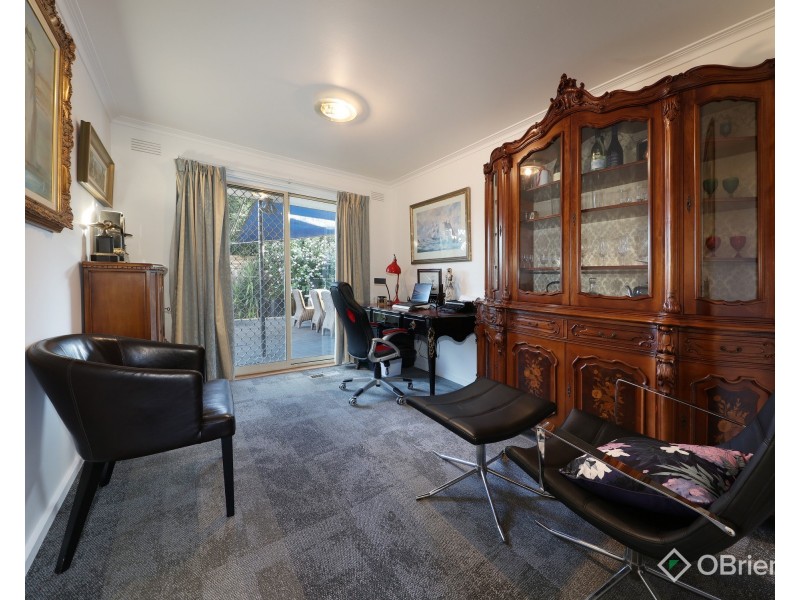 4 Cronin Court, Cheltenham VIC 3192