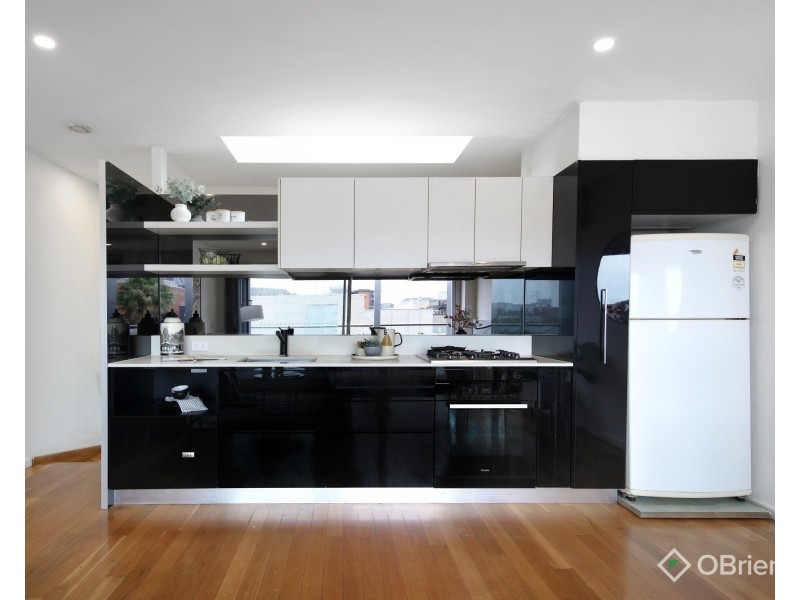 11 Curzon Place, North Melbourne VIC 3051