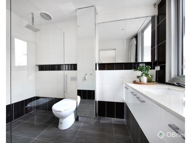 11 Curzon Place, North Melbourne VIC 3051