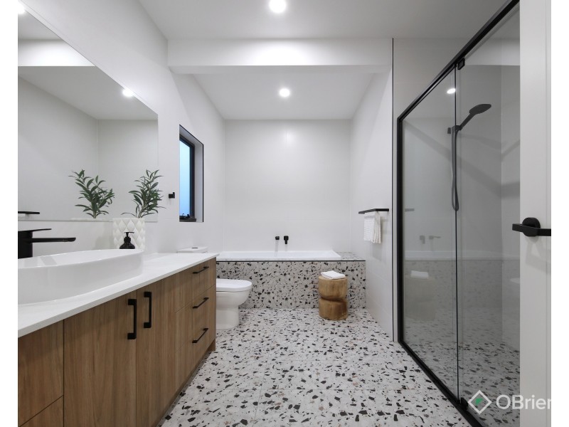 45 Andrew Street, Oakleigh VIC 3166