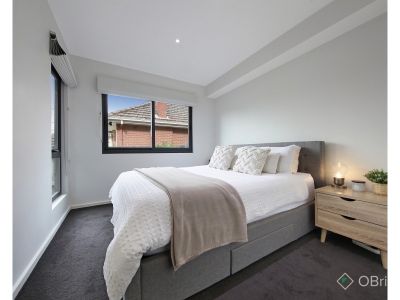 1/110 Atherton Road, Oakleigh VIC 3166