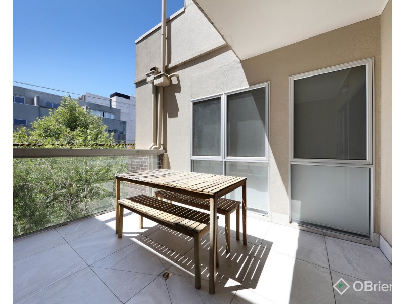 11/82-86 Atherton Road, Oakleigh VIC 3166