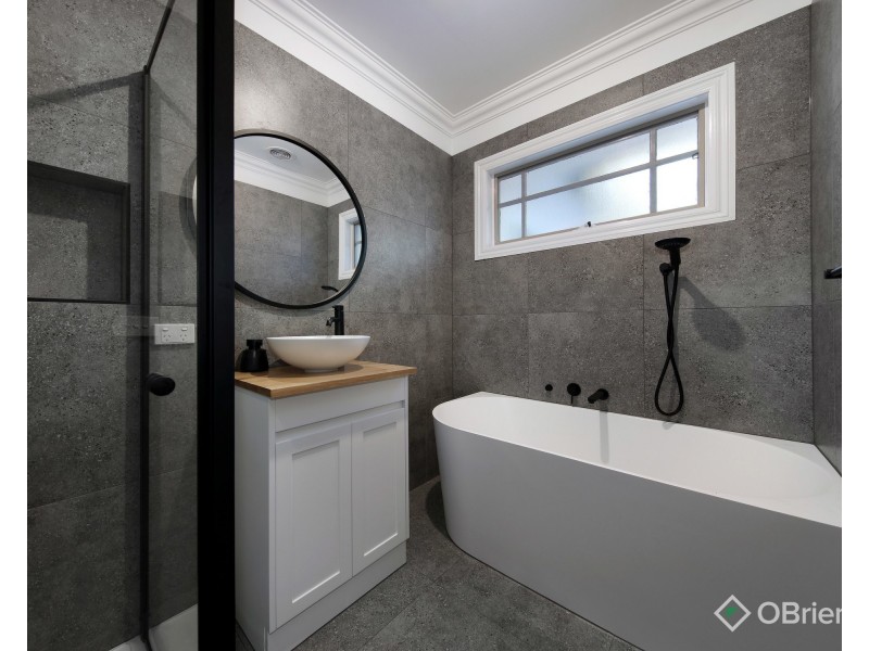 2/42 Browns Road, Clayton VIC 3168