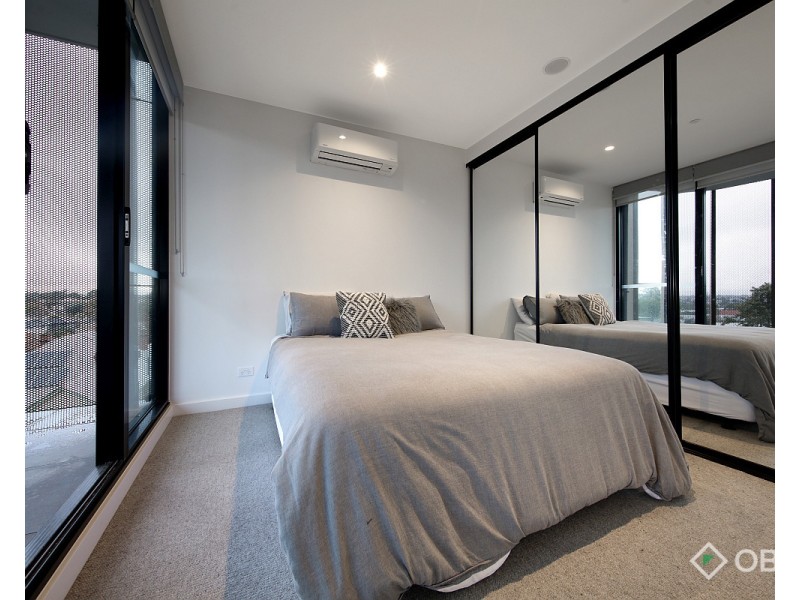 311/89 Atherton Road, Oakleigh VIC 3166