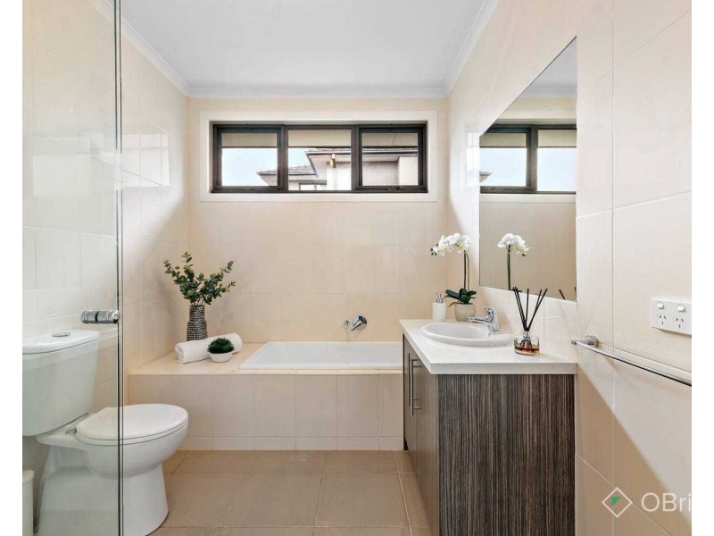 3/84 Ferntree Gully Road, Oakleigh East VIC 3166