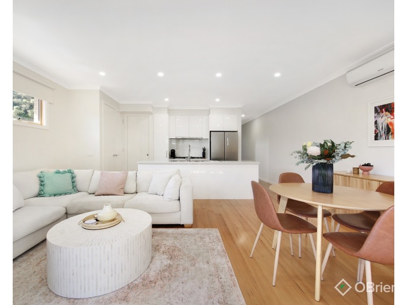 2/7 Claudel Street, Oakleigh East VIC 3166