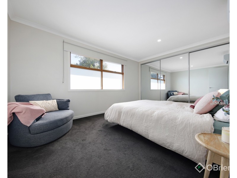 2/7 Claudel Street, Oakleigh East VIC 3166