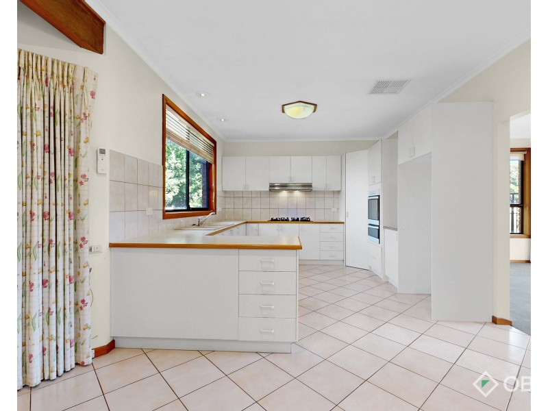 2/12 Strelden Avenue, Oakleigh East VIC 3166