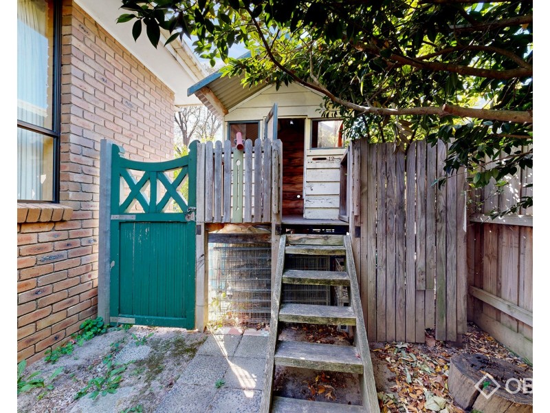 2/12 Strelden Avenue, Oakleigh East VIC 3166