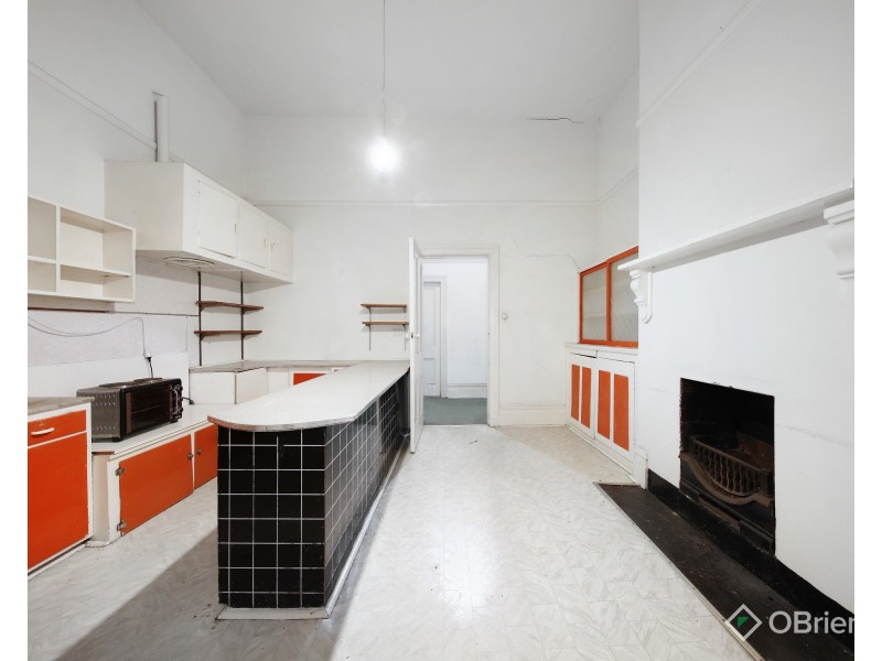 2 The Avenue, Oakleigh VIC 3166