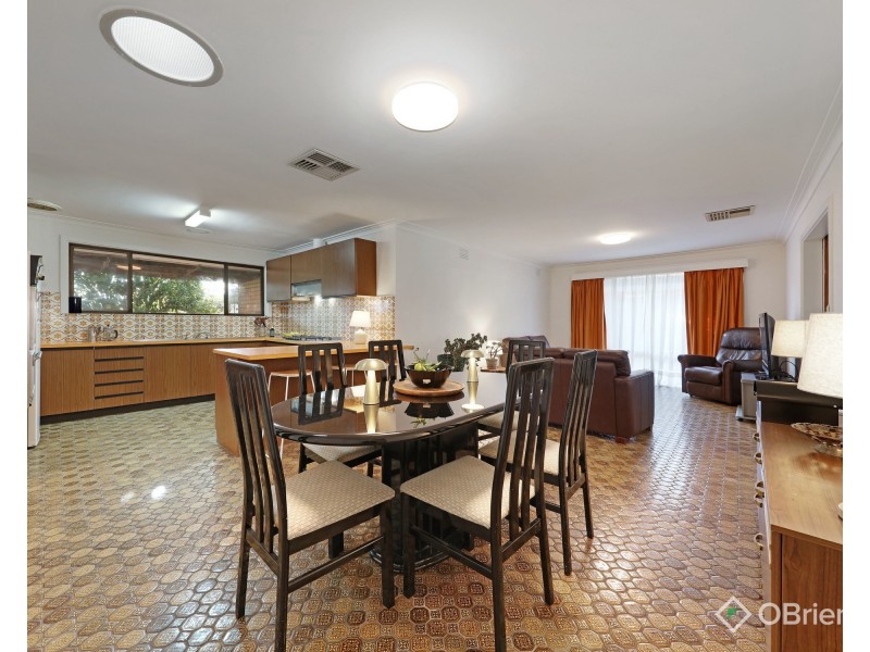 2/1 Oberon Avenue, Oakleigh East VIC 3166