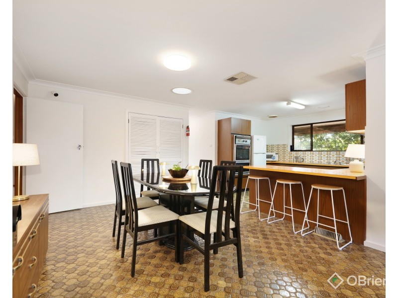 2/1 Oberon Avenue, Oakleigh East VIC 3166