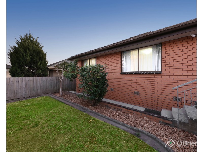 2/1 Oberon Avenue, Oakleigh East VIC 3166