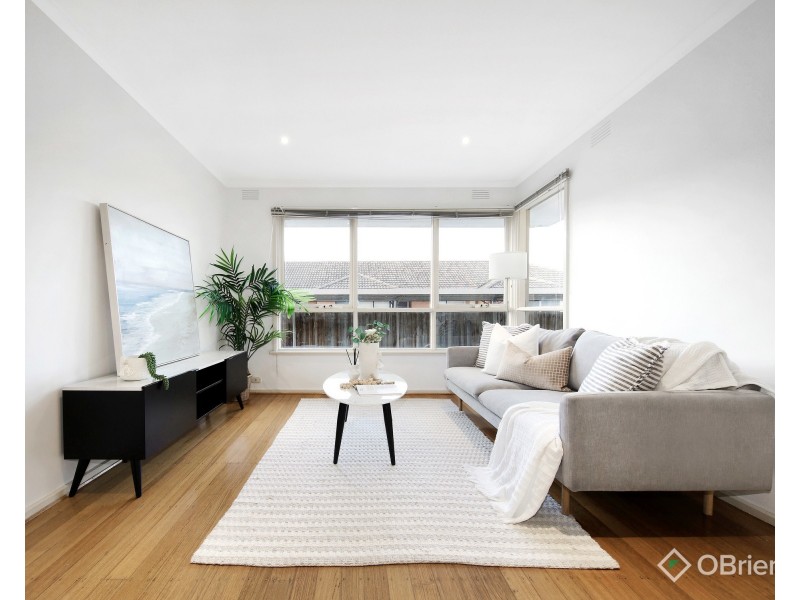 2/1 Leroux Street, Oakleigh VIC 3166