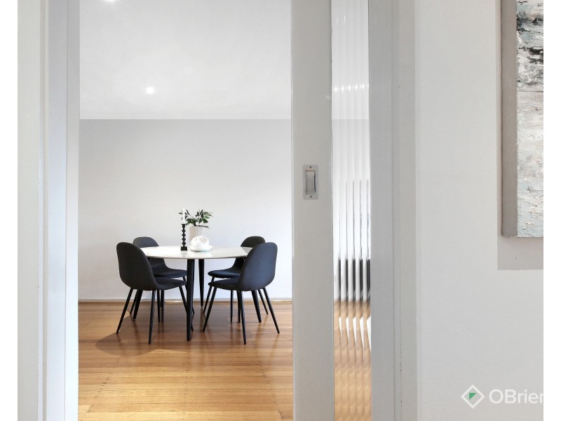 2/1 Leroux Street, Oakleigh VIC 3166