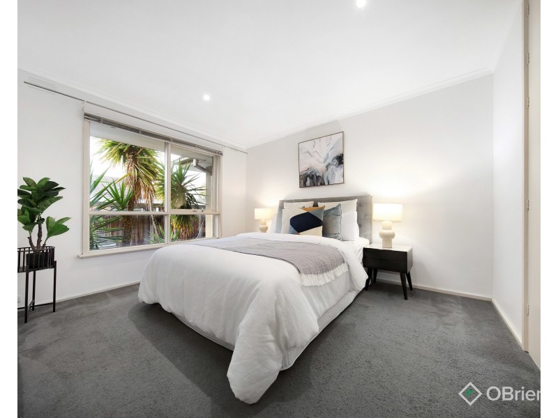 2/1 Leroux Street, Oakleigh VIC 3166