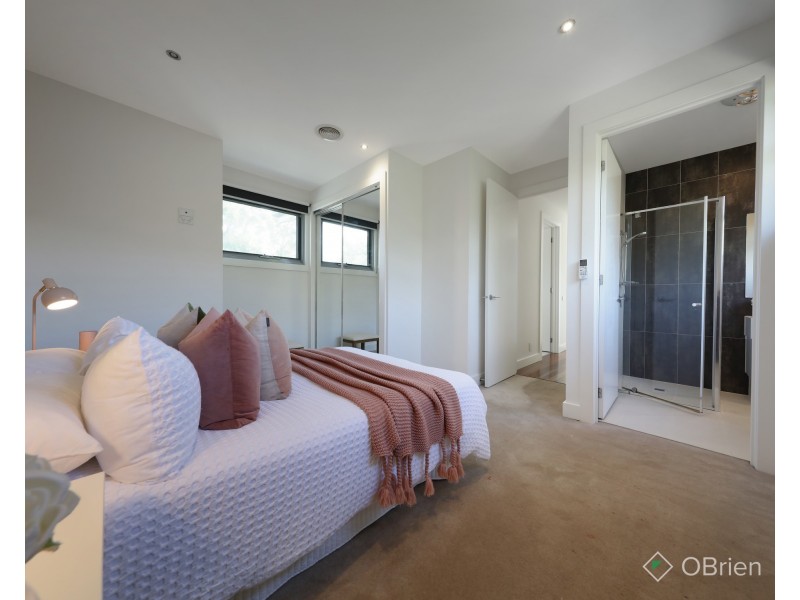 21 Glenora Street, Chadstone VIC 3148