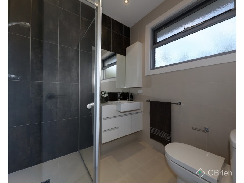 21 Glenora Street, Chadstone VIC 3148