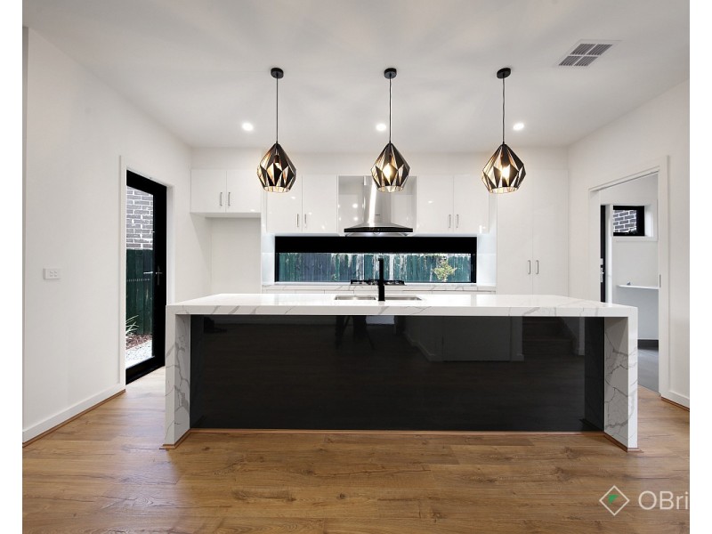 2/169 Power Avenue, Chadstone VIC 3148