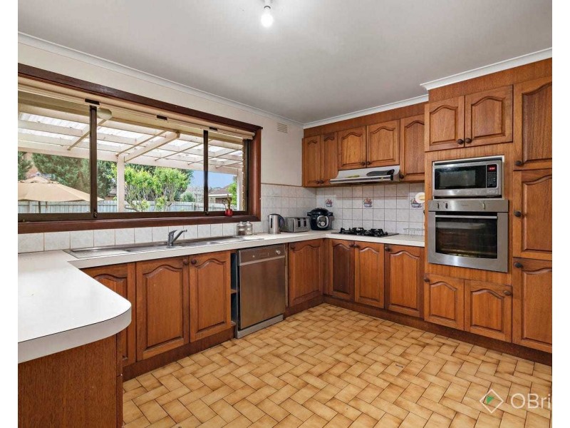 2 Louisa Court, Oakleigh South VIC 3167