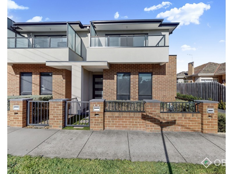 2/14 Mill Road, Oakleigh VIC 3166