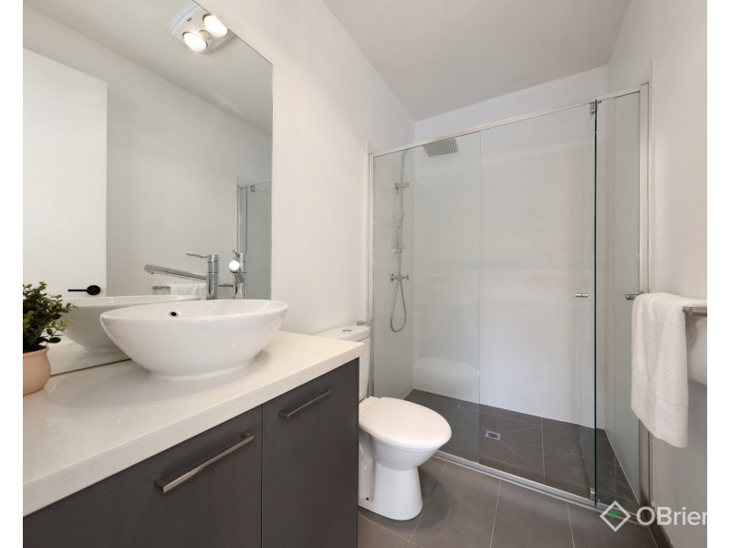 2/56 Goodrich Street, Bentleigh East VIC 3165