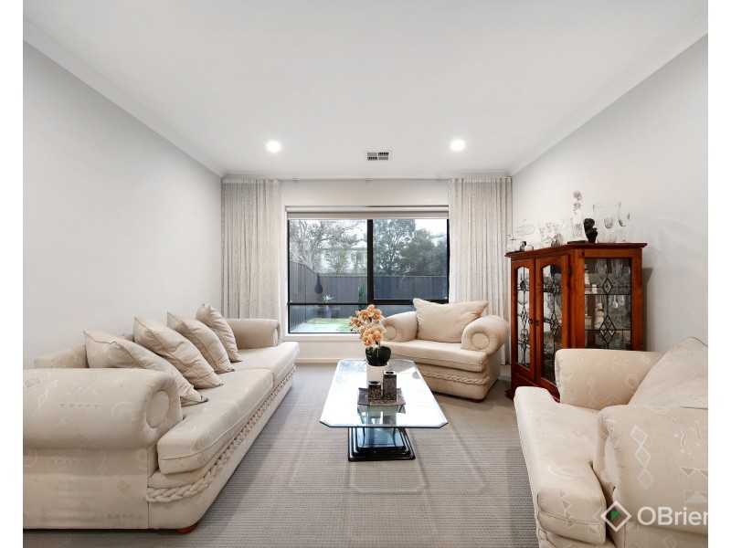 35 Kathryn Road, Knoxfield VIC 3180