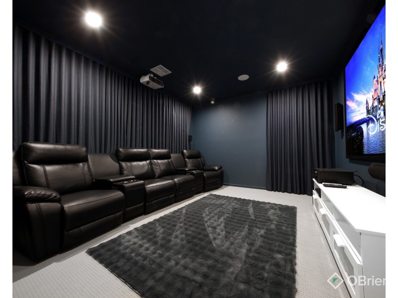 35 Kathryn Road, Knoxfield VIC 3180